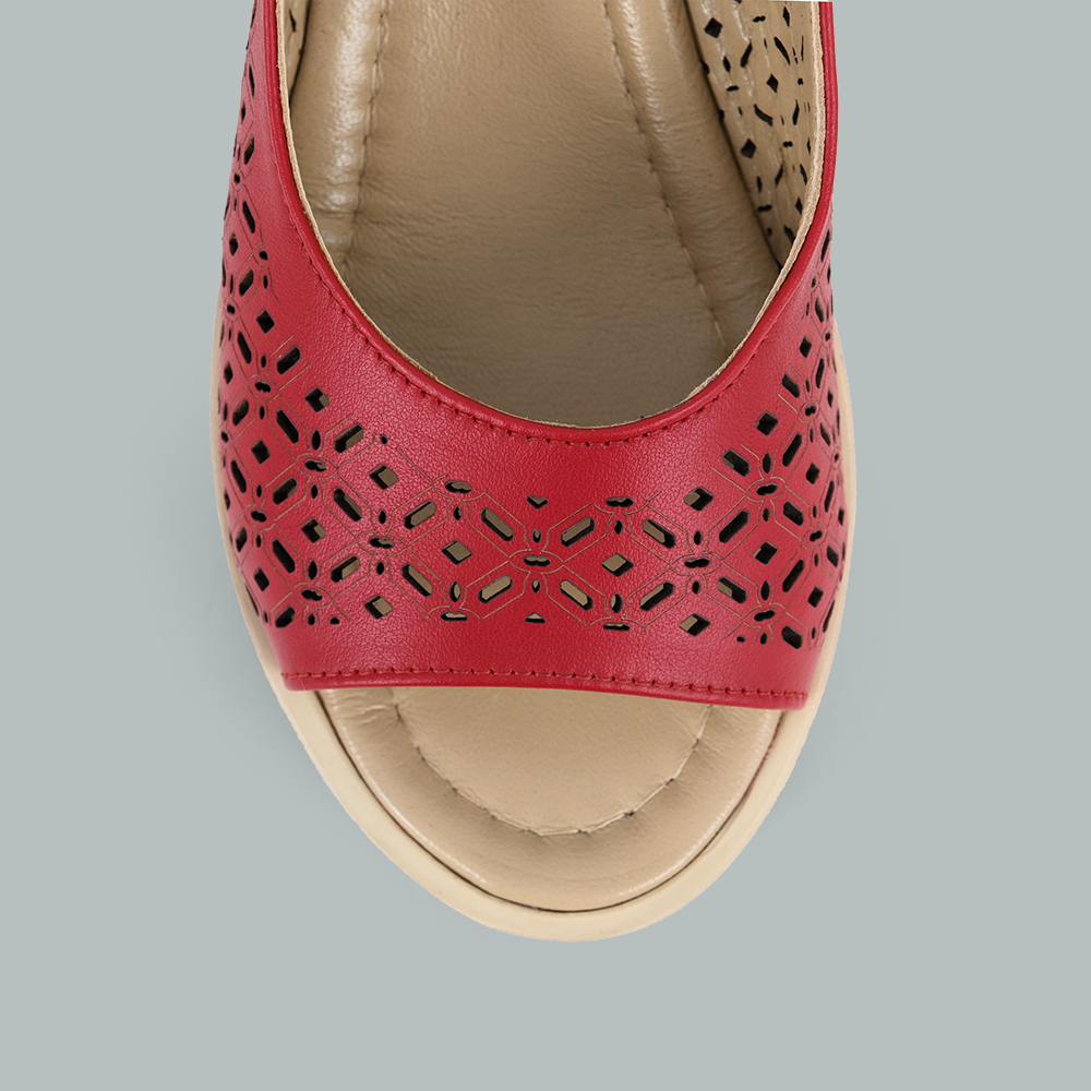 Sandale din piele naturala perforata rosie Lisa